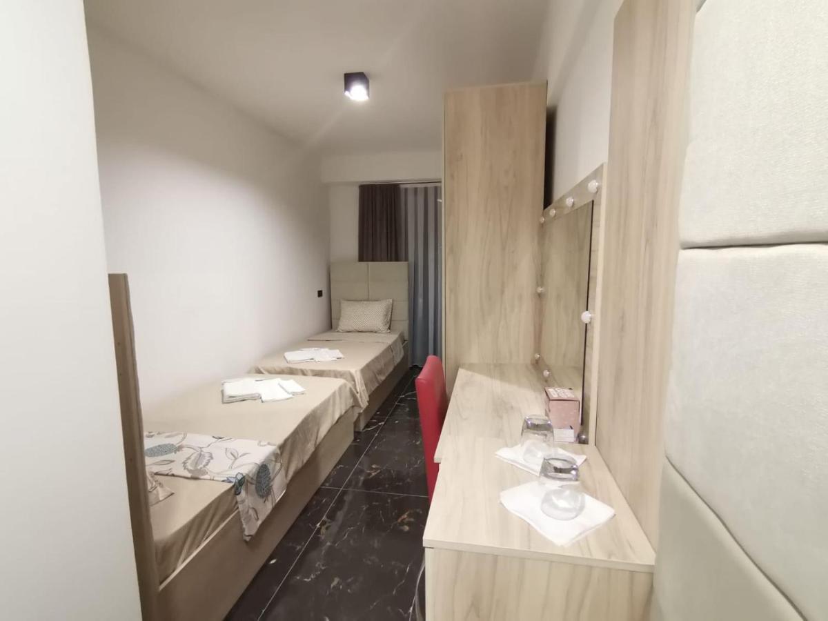 Ema Hotel